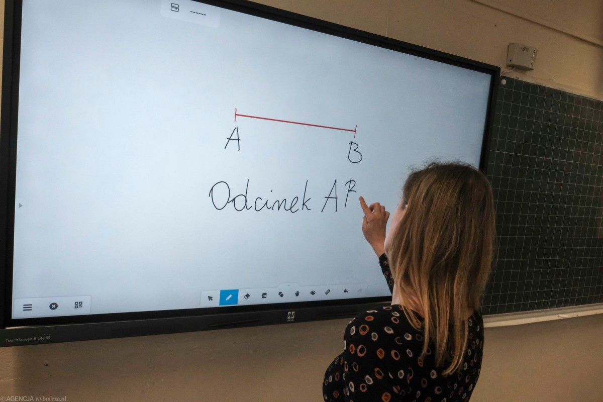 Jak rozmawiać z dzieckiem o trudnych sytuacjach w szkole i przedszkolu?